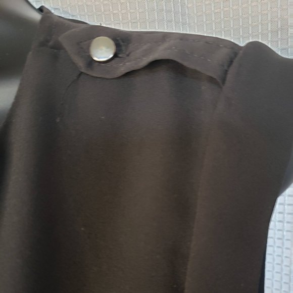 Black V-Neck Tank - Picture 4 of 7